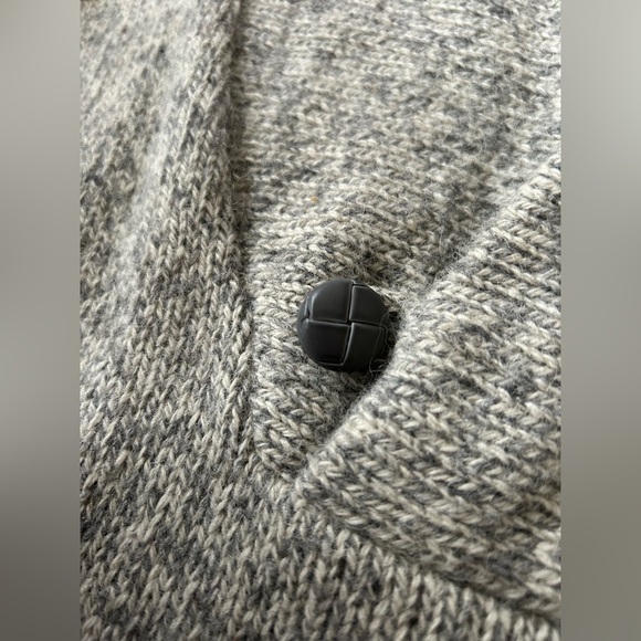Vintage London Fog Wool Sweater​ - Picture 3 of 6